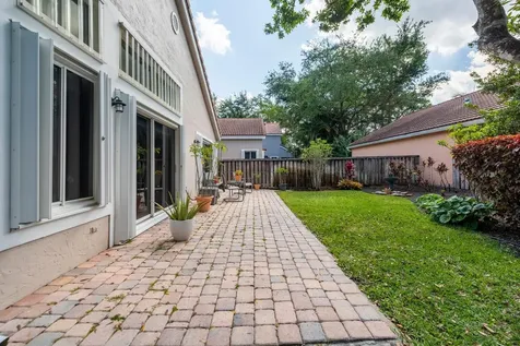 10124 NW 3rd Court Plantation FL 33324