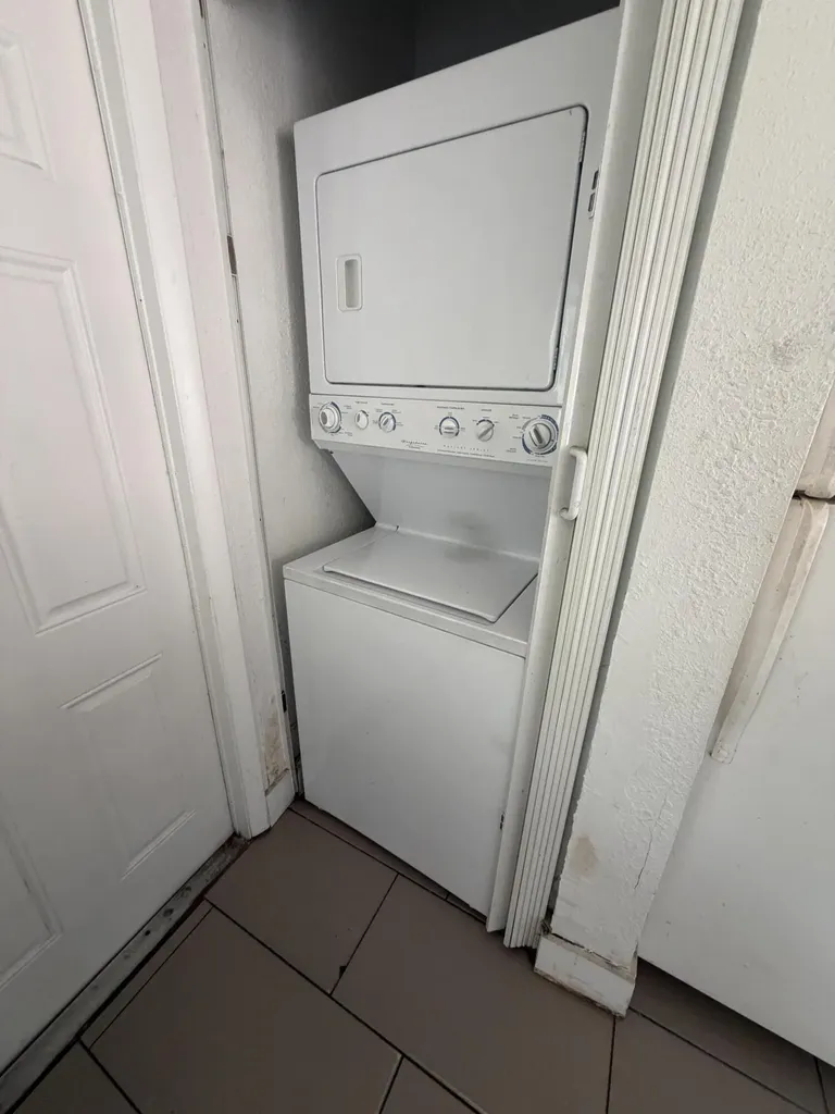 116 NW 28th Avenue Fort Lauderdale FL 33311