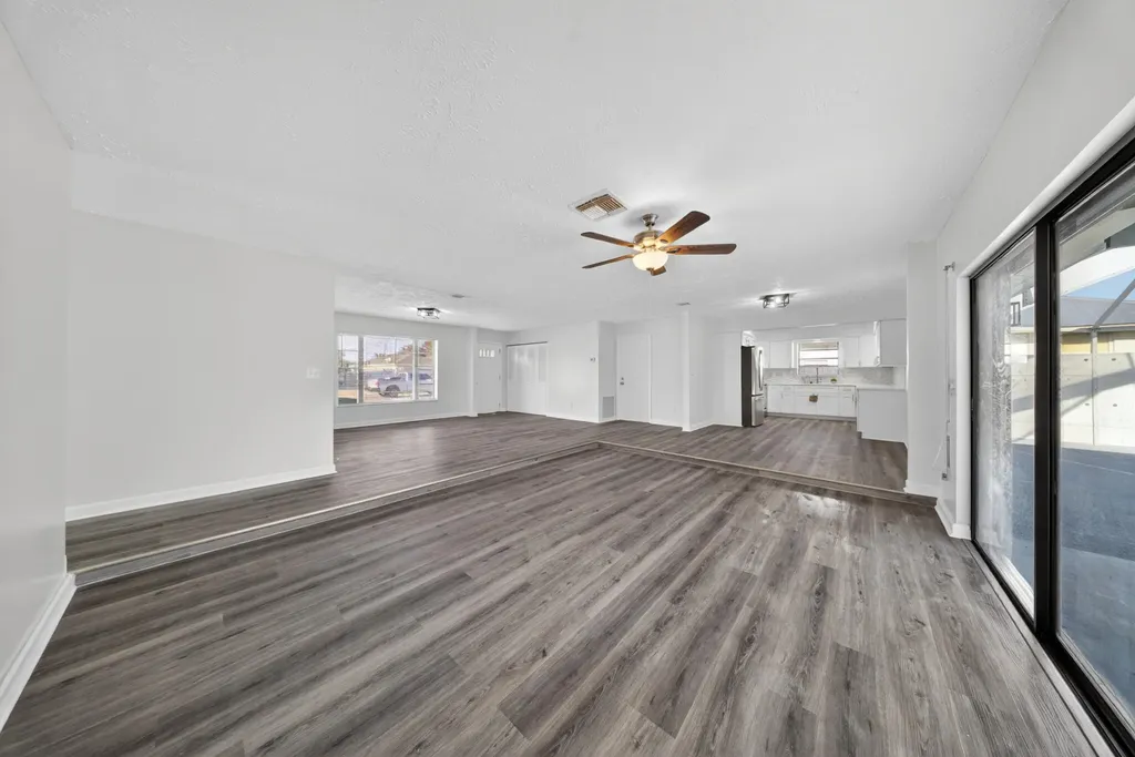 214 SE Duval Avenue Port St Lucie FL 34983