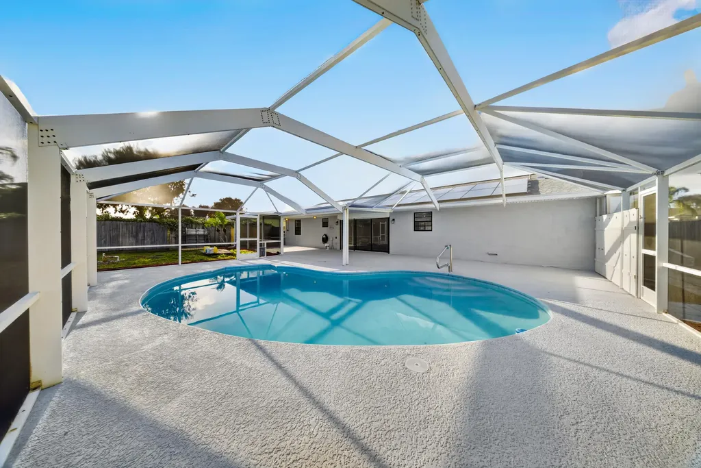 214 SE Duval Avenue Port St Lucie FL 34983