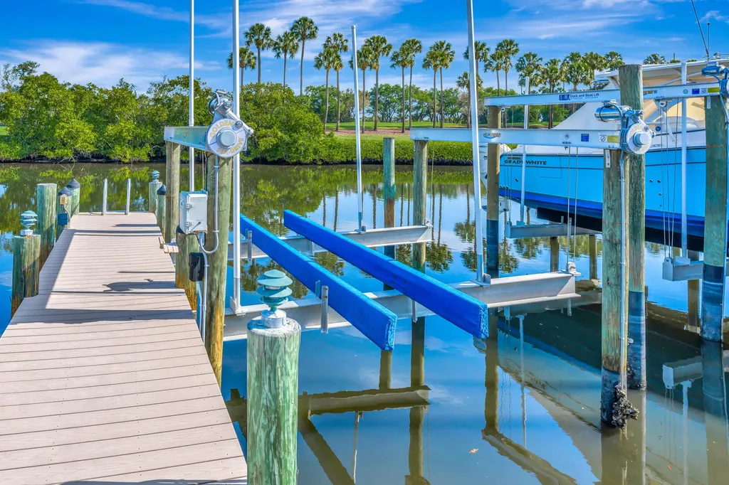 1201 Captains Way Jupiter FL 33477