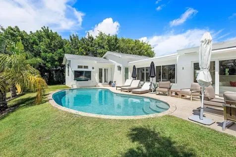 7745 W Lake Drive Lake Clarke Shores FL 33406