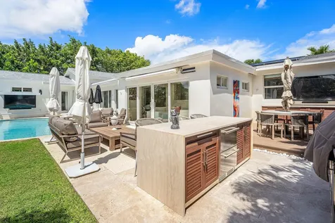 7745 W Lake Drive Lake Clarke Shores FL 33406