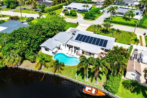7745 W Lake Drive Lake Clarke Shores FL 33406