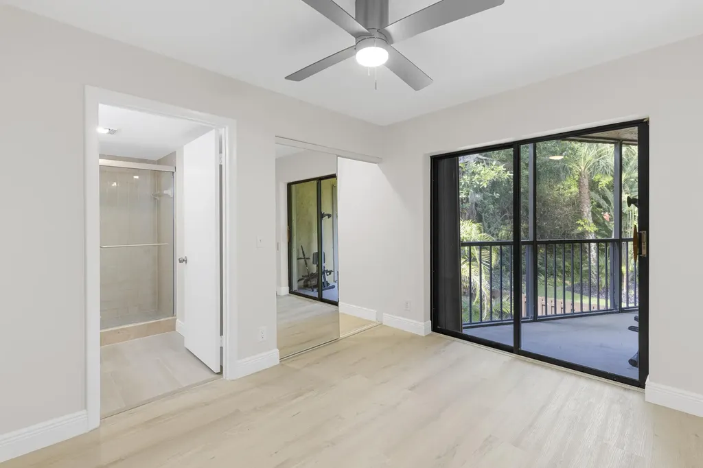 22958 Oxford Place Boca Raton FL 33433