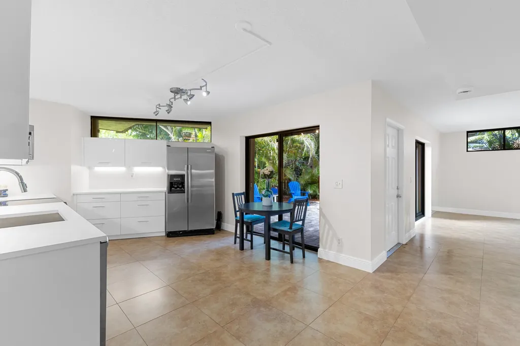 22958 Oxford Place Boca Raton FL 33433