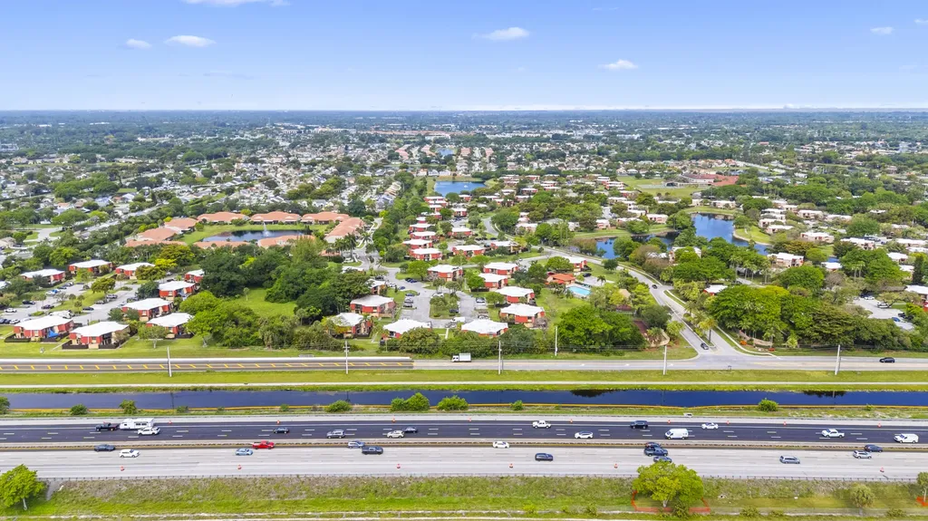 22958 Oxford Place Boca Raton FL 33433