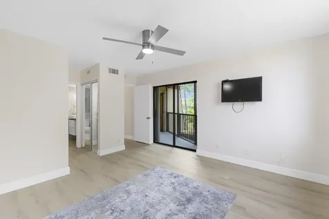 22958 Oxford Place Boca Raton FL 33433
