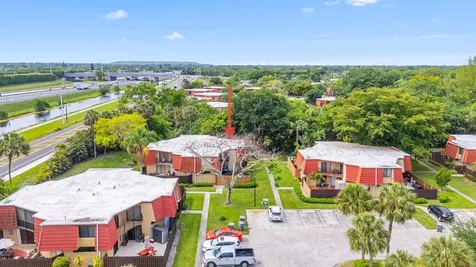 22958 Oxford Place Boca Raton FL 33433