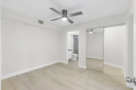 22958 Oxford Place Boca Raton FL 33433