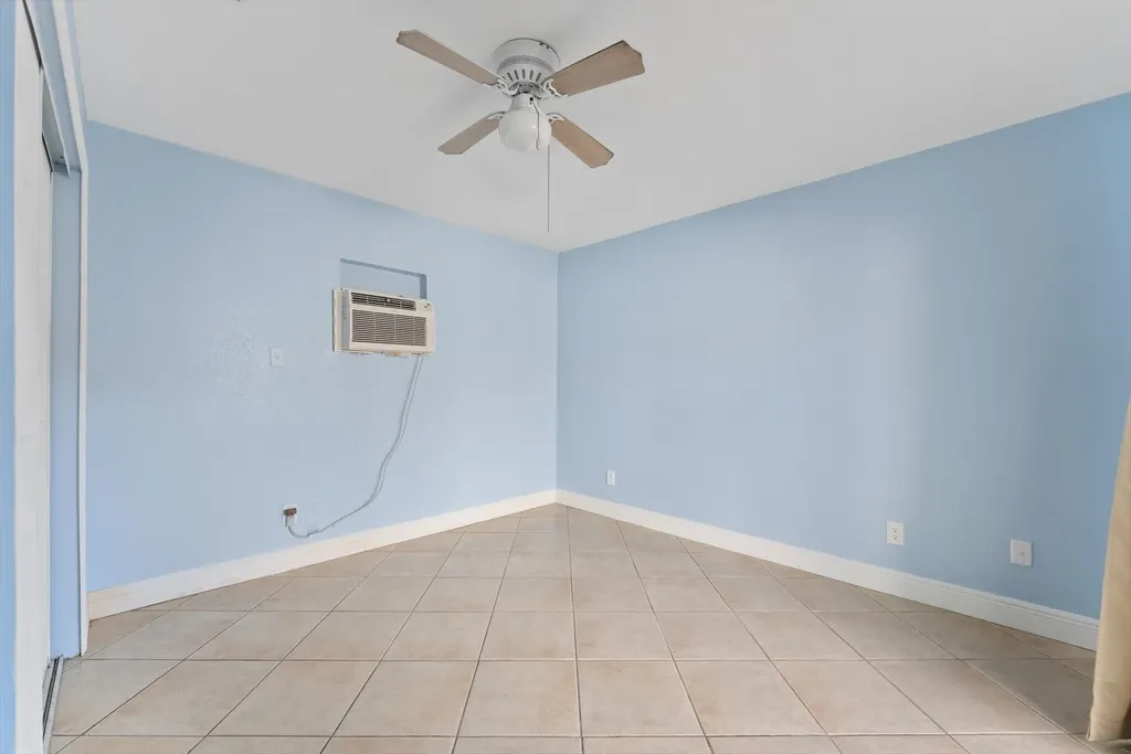 2831 N Seacrest Boulevard Boynton Beach FL 33435