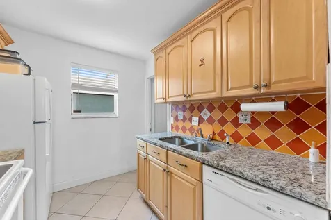 2831 N Seacrest Boulevard Boynton Beach FL 33435