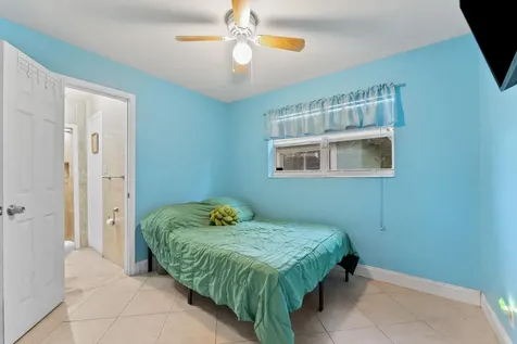 2831 N Seacrest Boulevard Boynton Beach FL 33435