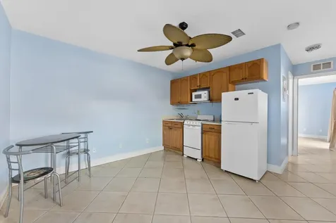 2831 N Seacrest Boulevard Boynton Beach FL 33435