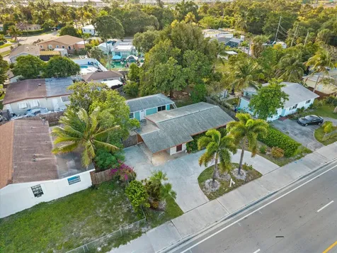 2831 N Seacrest Boulevard Boynton Beach FL 33435