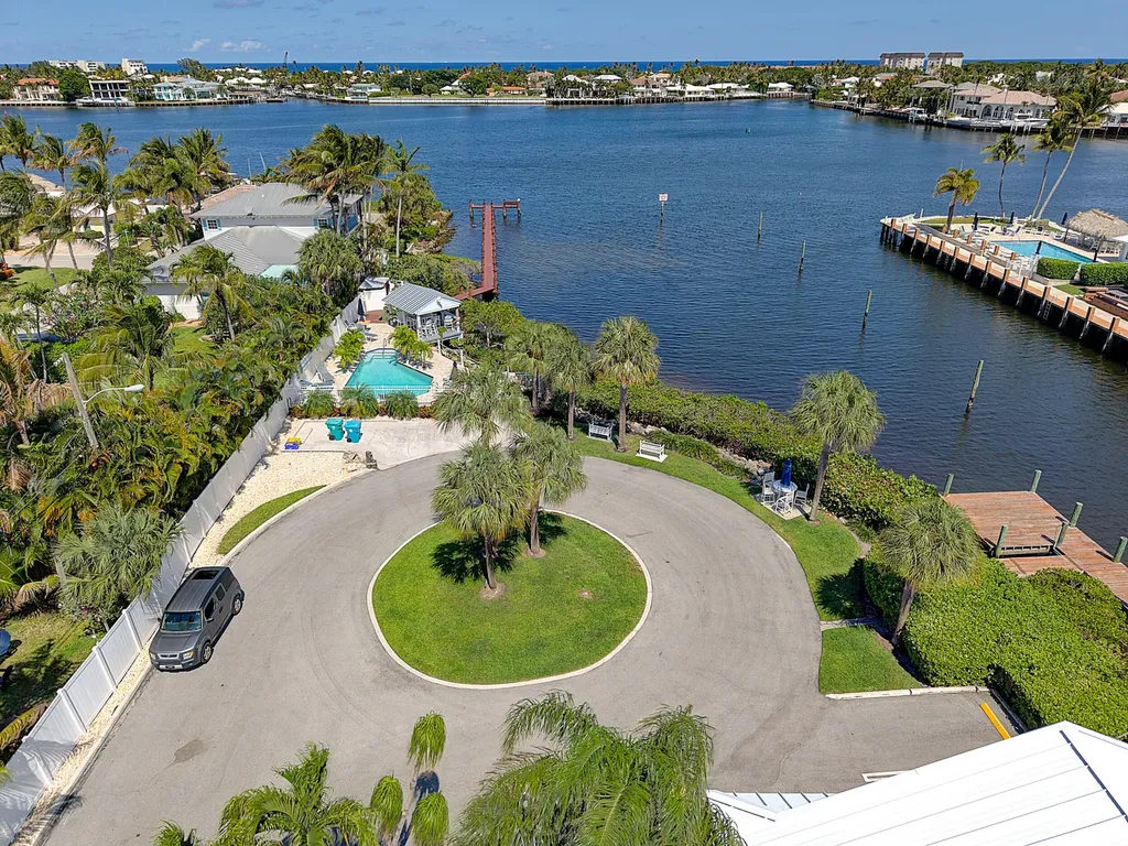 622 Mariners Way Boynton Beach FL 33435