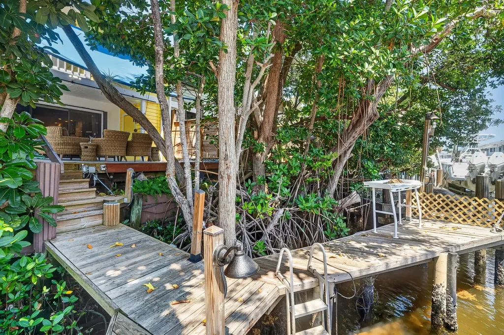 622 Mariners Way Boynton Beach FL 33435
