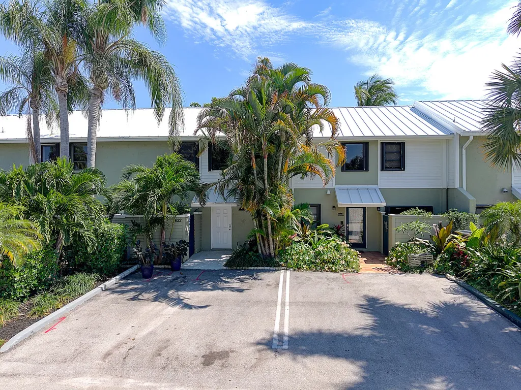 622 Mariners Way Boynton Beach FL 33435