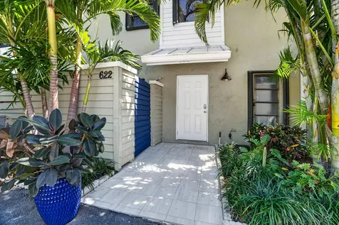 622 Mariners Way Boynton Beach FL 33435