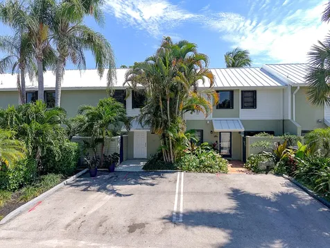 622 Mariners Way Boynton Beach FL 33435