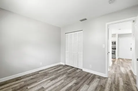 5162 NE 6th Avenue Oakland Park FL 33334
