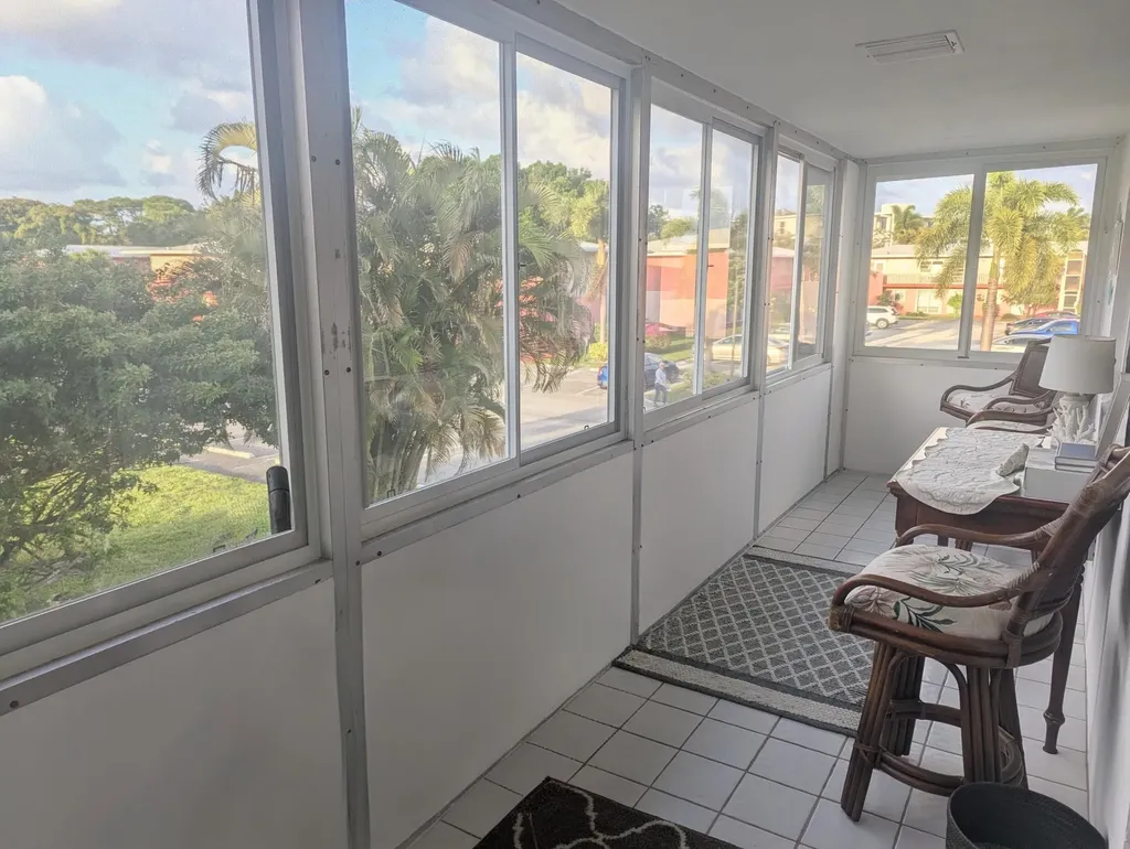 100 Kingswood E West Palm Beach FL 33417