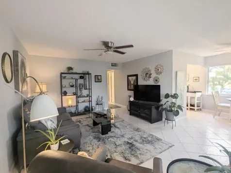 100 Kingswood E West Palm Beach FL 33417