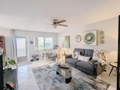 100 Kingswood E West Palm Beach FL 33417