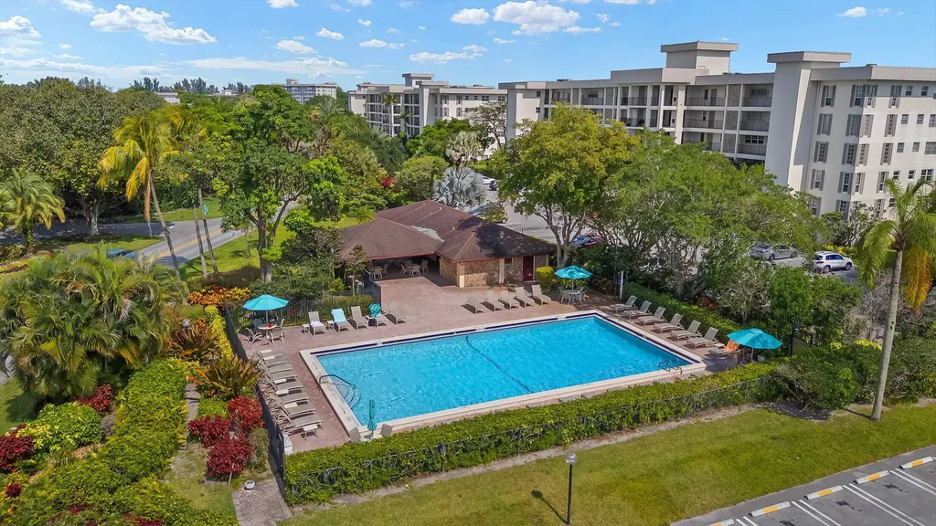 3050 N Palm Aire Drive Pompano Beach FL 33069