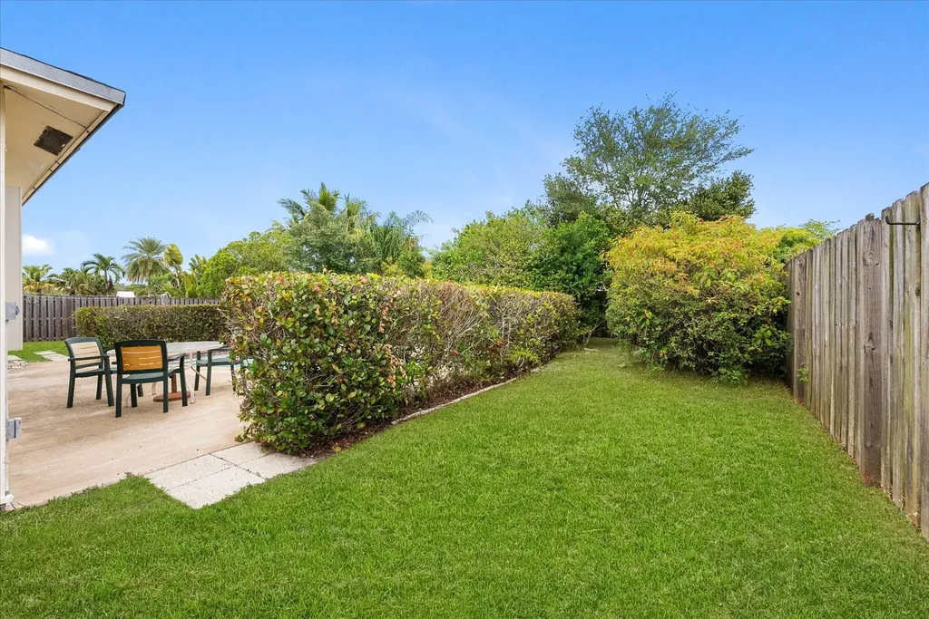 19612 Montana Lane Boca Raton FL 33434