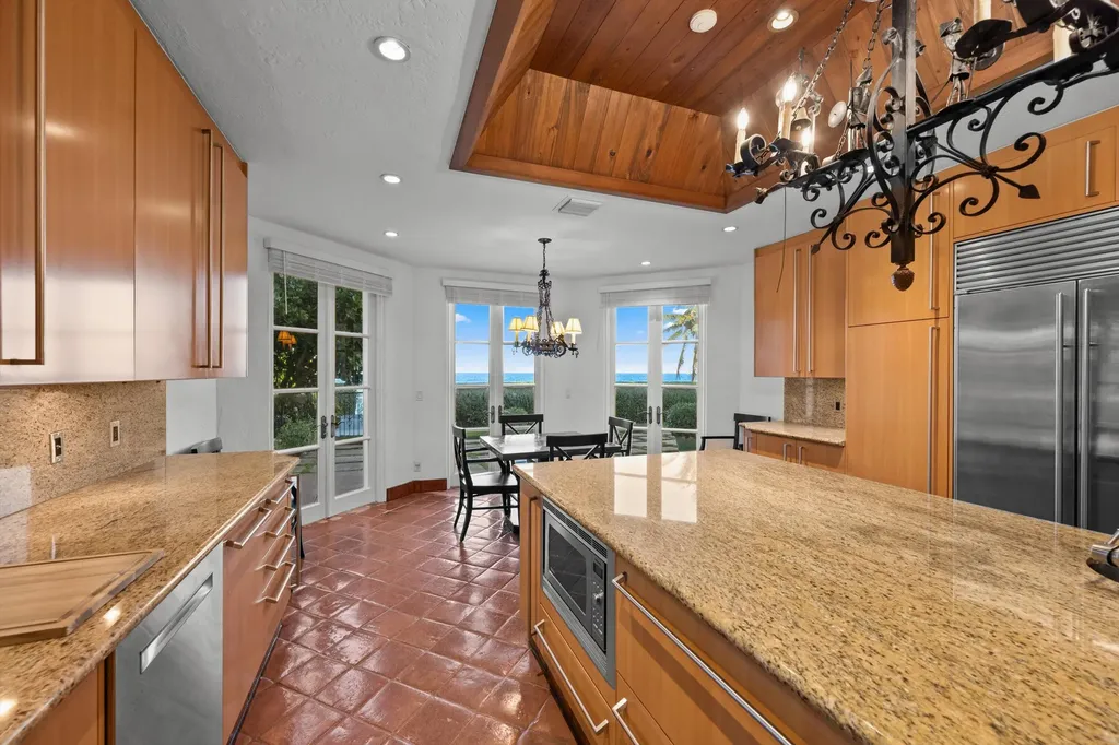 240 N Ocean Boulevard Palm Beach FL 33480