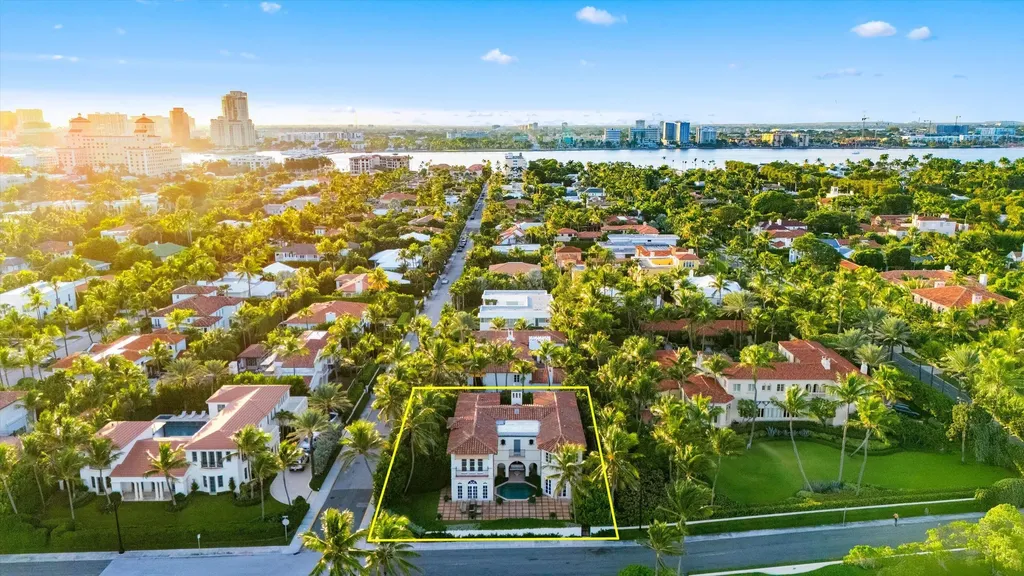 240 N Ocean Boulevard Palm Beach FL 33480