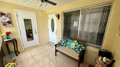 104 Lake Pine Circle Greenacres FL 33463