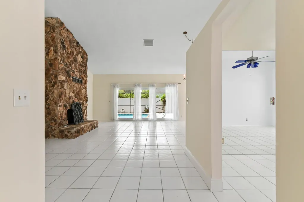 8372 Myakka Court Lake Worth FL 33467