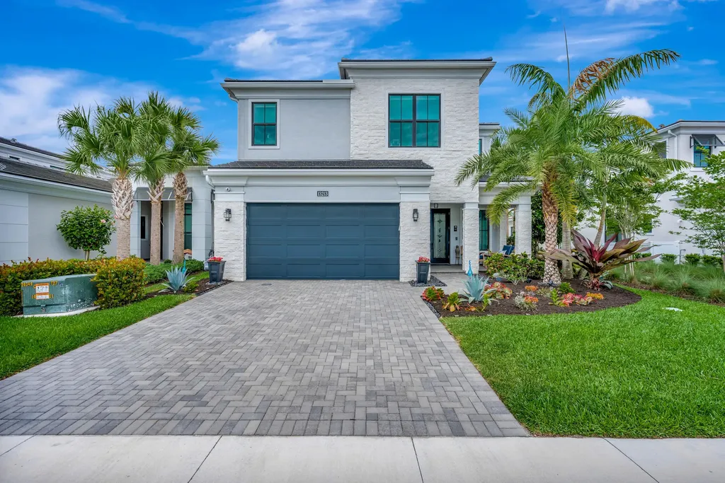 13213 Faberge Place Palm Beach Gardens FL 33418