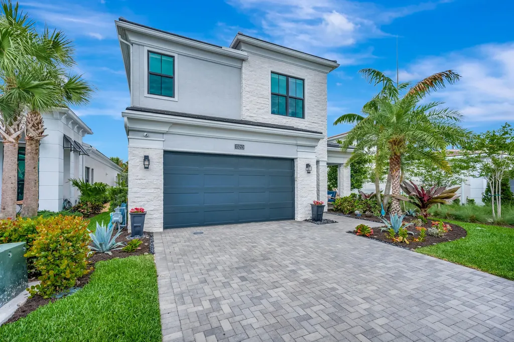 13213 Faberge Place Palm Beach Gardens FL 33418