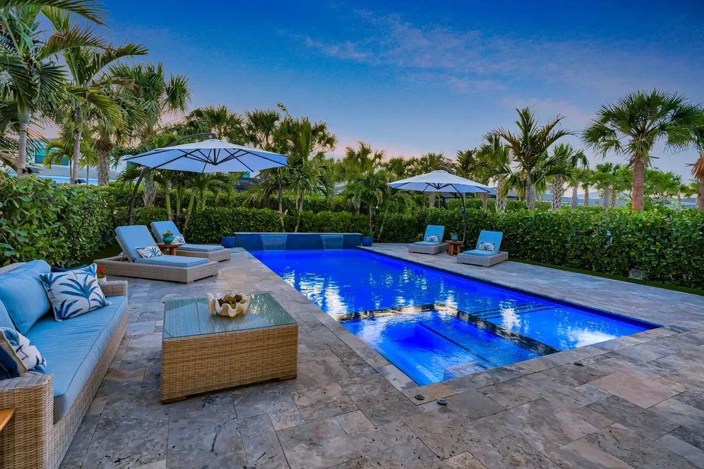 13213 Faberge Place Palm Beach Gardens FL 33418