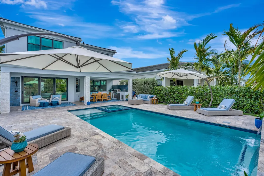 13213 Faberge Place Palm Beach Gardens FL 33418