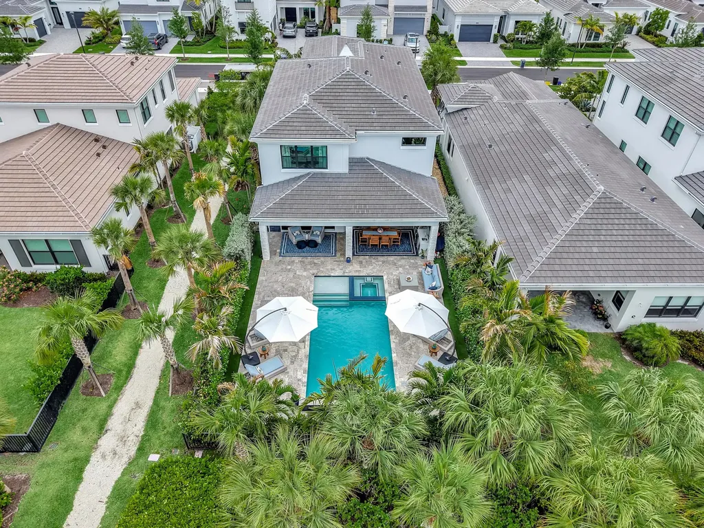 13213 Faberge Place Palm Beach Gardens FL 33418