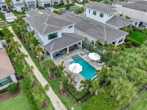 13213 Faberge Place Palm Beach Gardens FL 33418