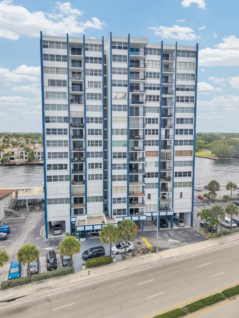 1400 S Ocean Drive Hollywood FL 33019