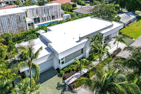 823 W Oyster Lane Lantana FL 33462