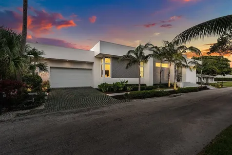 823 W Oyster Lane Lantana FL 33462