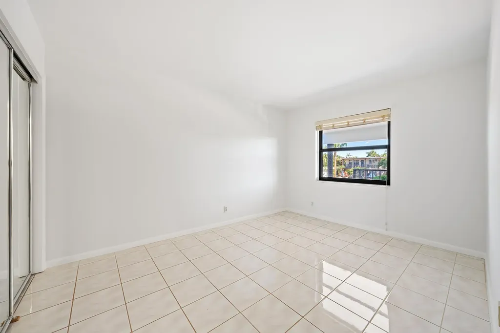 300 Inlet Way Palm Beach Shores FL 33404