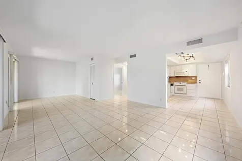 300 Inlet Way Palm Beach Shores FL 33404