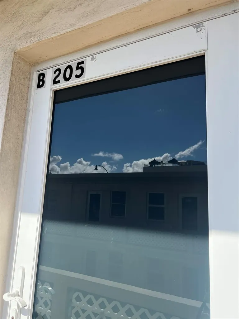 1315 N Ocean Drive Hollywood FL 33019
