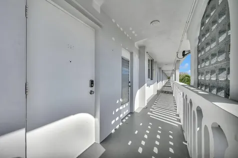 400 SE 10th Street Deerfield Beach FL 33441