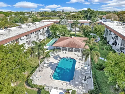 400 SE 10th Street Deerfield Beach FL 33441