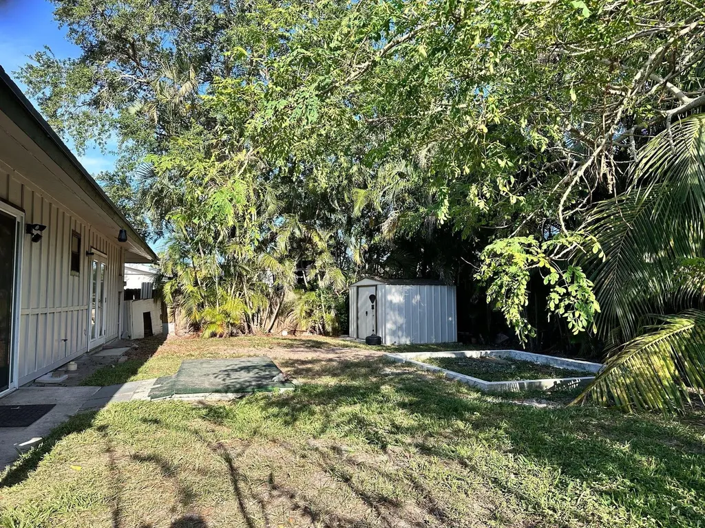 3390 Artesian Drive Lake Worth FL 33462