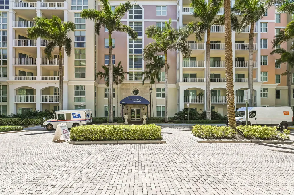 804 E Windward Way Lantana FL 33462